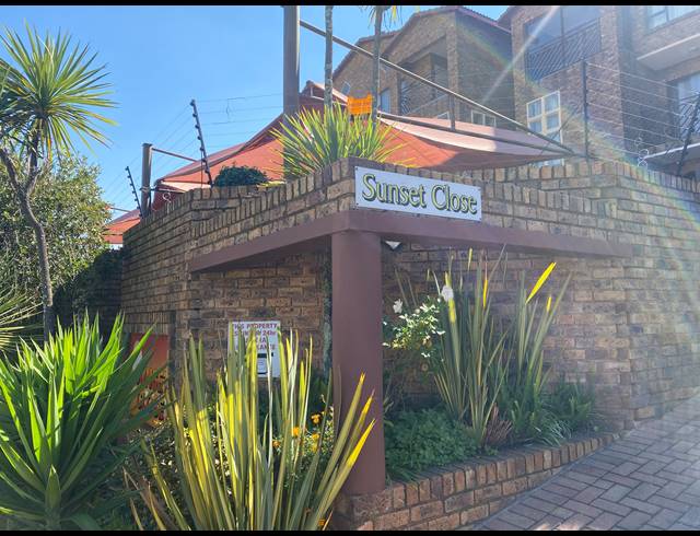 2 BEDROOM TOWNHOUSE FOR SALE IN RIDGEWAY